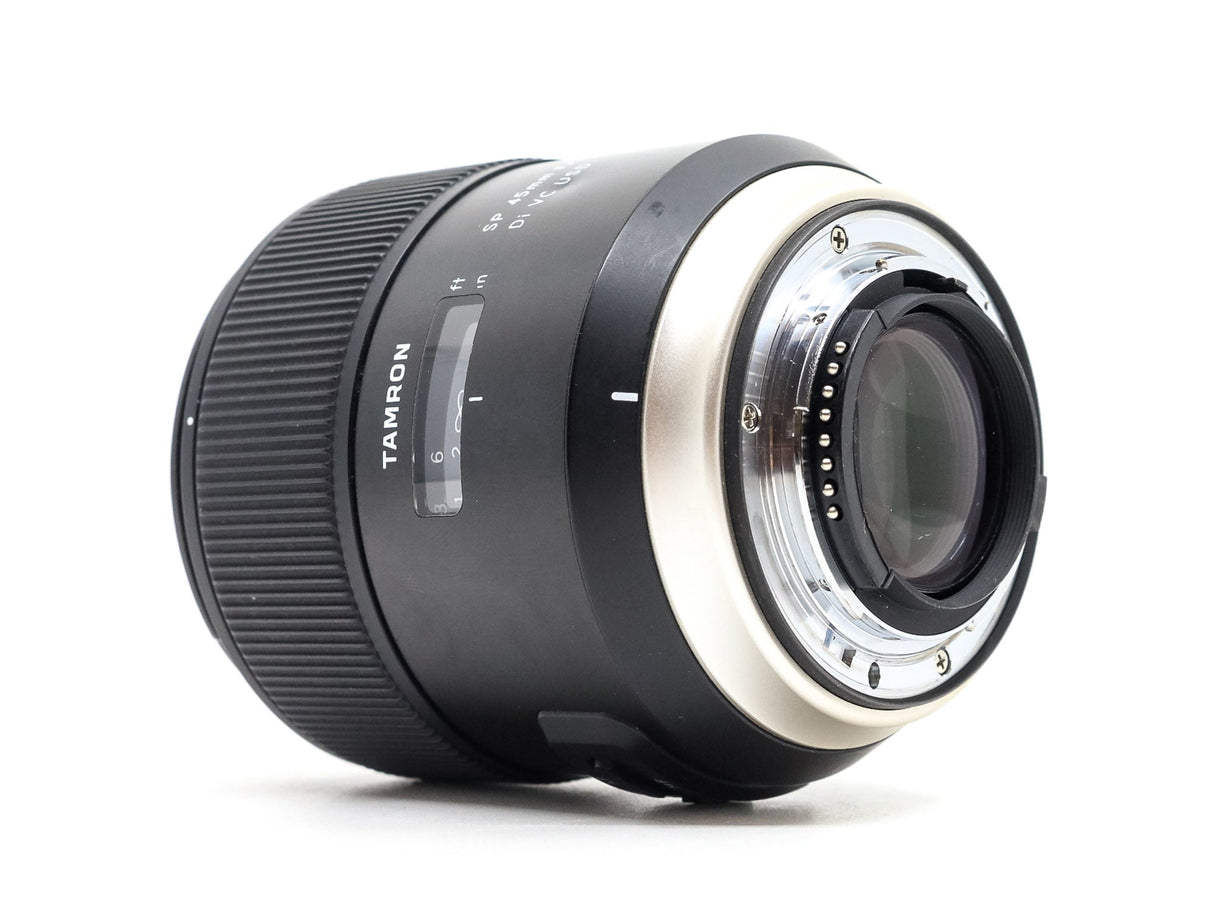 Tamron SP 45mm f/1.8 Di VC USD - Nikon Fit - segunda mano - excelente estado - detalle 3 de 3 - SKU 3790462 - Camera Market