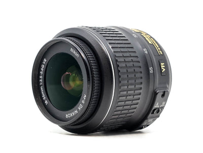 Nikon AF-S DX Nikkor 18-55 mm f/3,5-5,6G VR