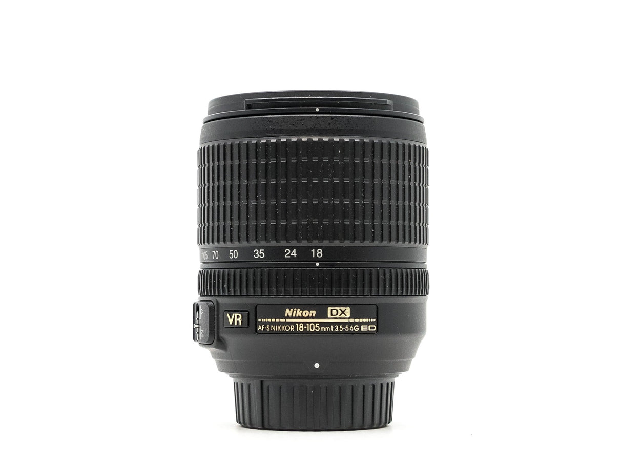 Nikon AF-S DX Nikkor 18-105mm f/3.5-5.6G ED VR - segunda mano - excelente estado - detalle 5 de 6 - SKU 3794231 - Camera Mark