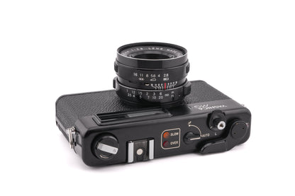 Yashica MG-1 