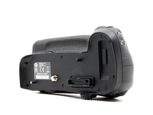Nikon MB-D12 Battery Grip - segunda mano - excelente estado - detalle 3 de 4 - SKU 3790461 - Camera Market