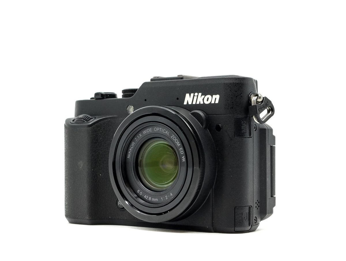 Nikon Coolpix P7800 · immagine principale