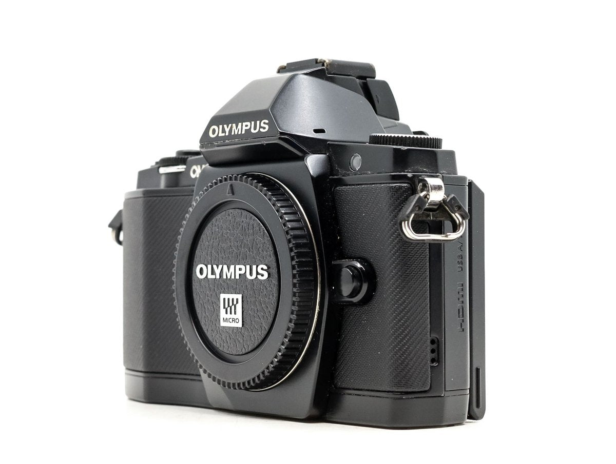 Olympus OM-D E-M5  · immagine principale