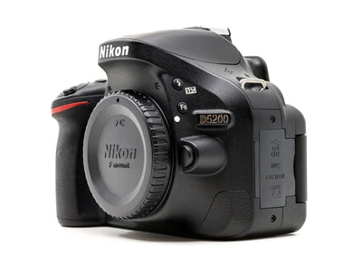Nikon D5200 