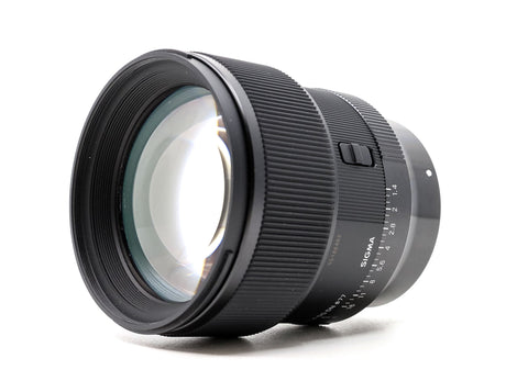 Sigma 85mm f/1.4 DG DN ART - L Fit - segunda mano - excelente estado - detalle 2 de 3 - SKU 3703908 - Camera Market