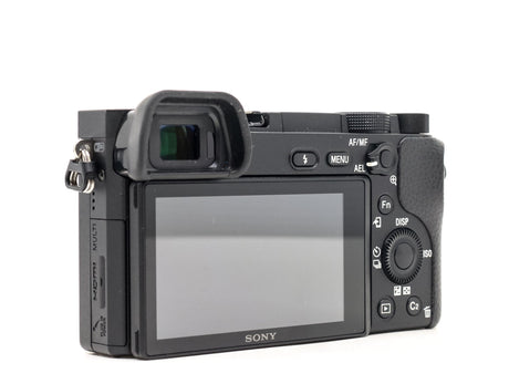 Sony Alpha A6300 - segunda mano - excelente estado - detalle 4 de 4 - SKU 3810057 - Camera Market