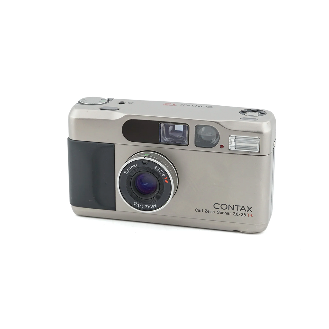 Contax T2 Silber Carl Zeiss Sonar 2.8 – 35mm Filmkamera Mint · Hauptbild