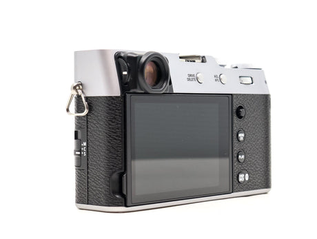 Fujifilm X100VI - segunda mano - excelente estado - detalle 4 de 4 - SKU 3618278 - Camera Market