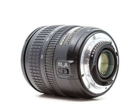 Nikon AF-S DX Nikkor 18-70mm f/3.5-4.5G IF-ED - segunda mano - excelente estado - detalle 3 de 3 - SKU 3796586 - Camera Marke