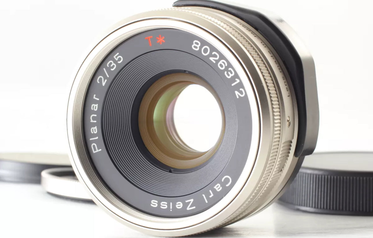Contax Carl Zeiss T* 35mm f/2.8 · main image