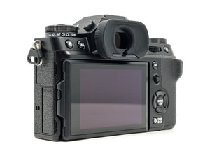 Fujifilm X-T5 - segunda mano - excelente estado - detalle 4 de 4 - SKU 3798224 - Camera Market