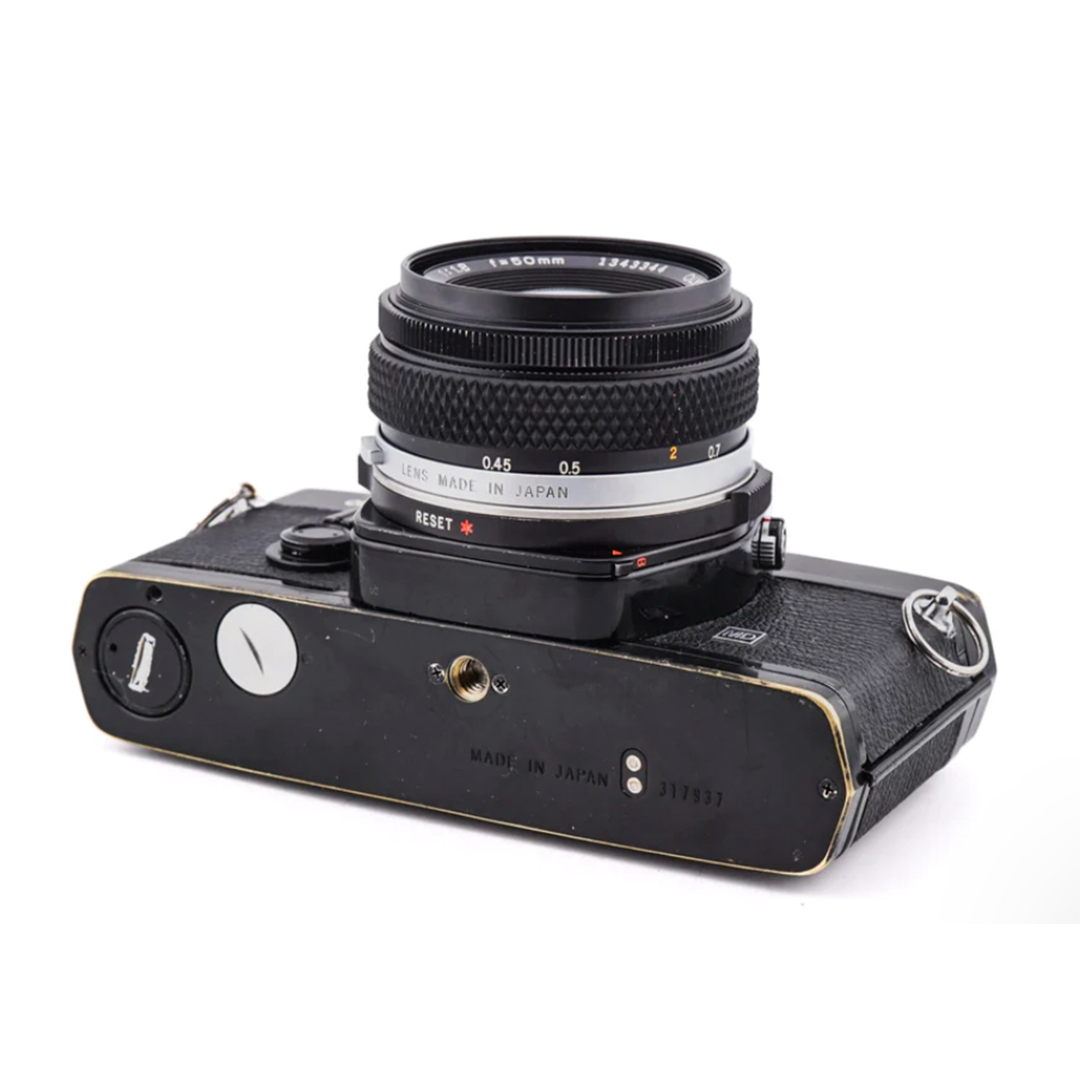 Olympus OM-2 + 50mm f1.8 F.Zuiko Auto-S - 35mm Vintage SLR Camera 