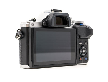 olympus|om-d e-m10 mark iv - Bueno - 4
