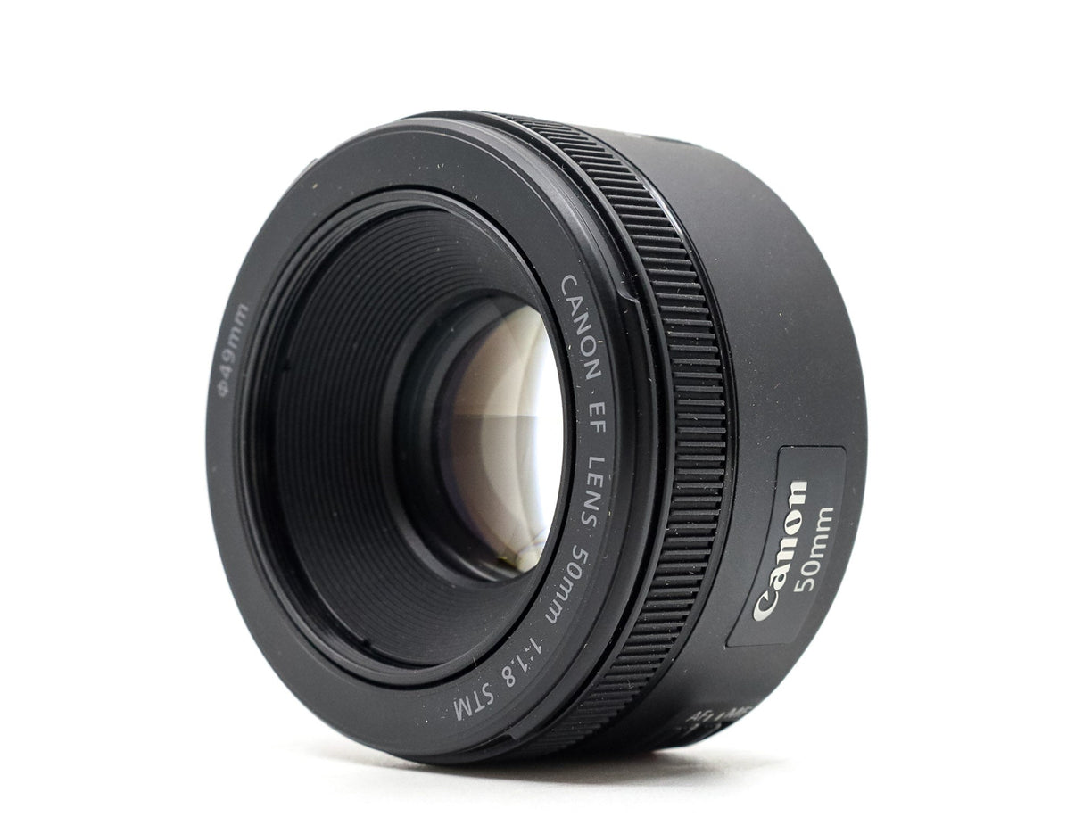 Canon EF 50mm f/1.8 STM - segunda mano - excelente estado - detalle 2 de 3 - SKU 3775339 - Camera Market
