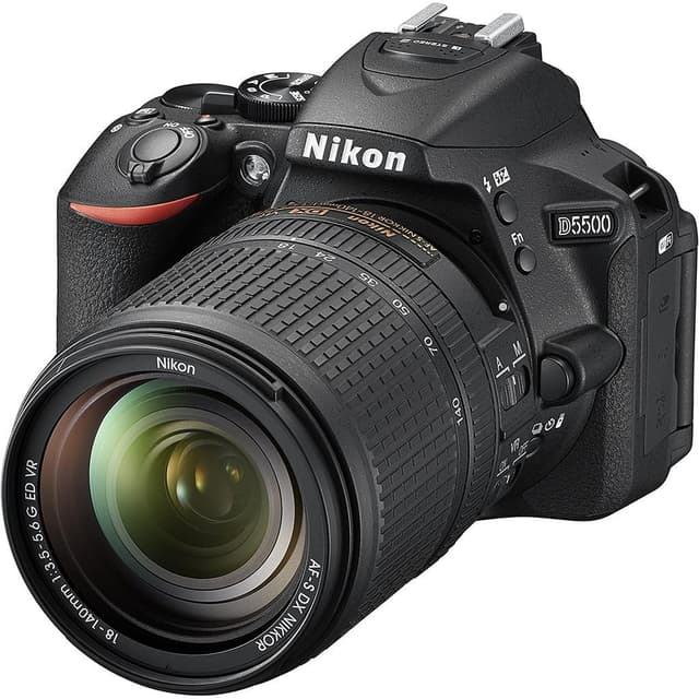 D5500 Reflex - Noir + Nikkor AF-P 18-55mm f/3.5-5.6 G DX VR · image principale
