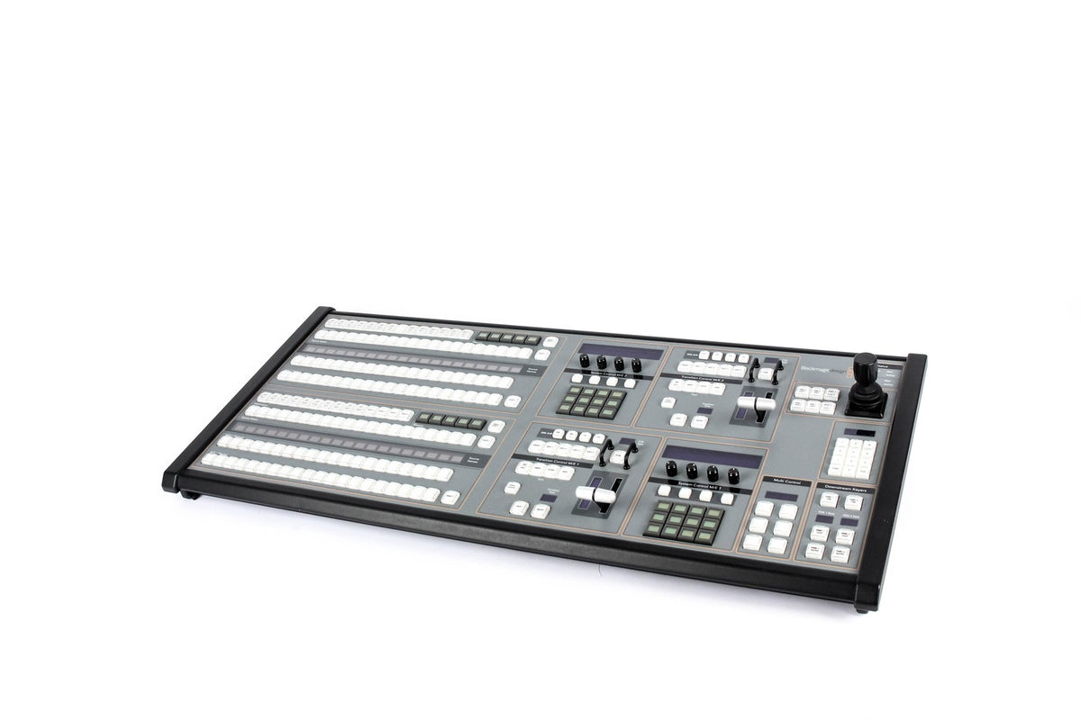 Blackmagic Design ATEM 2 M/E Broadcast Panel · image principale