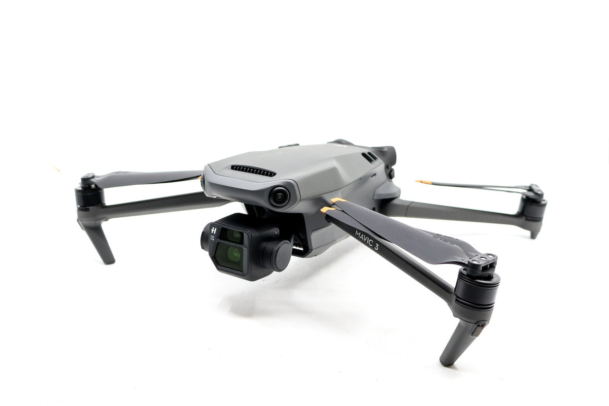 DJI Mavic 3 Fly More Combo · image principale