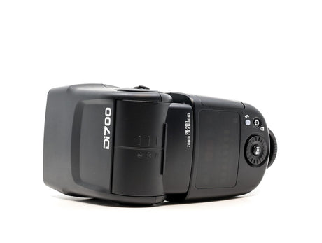 Nissin Di700 Speedlite - Canon Dedicated