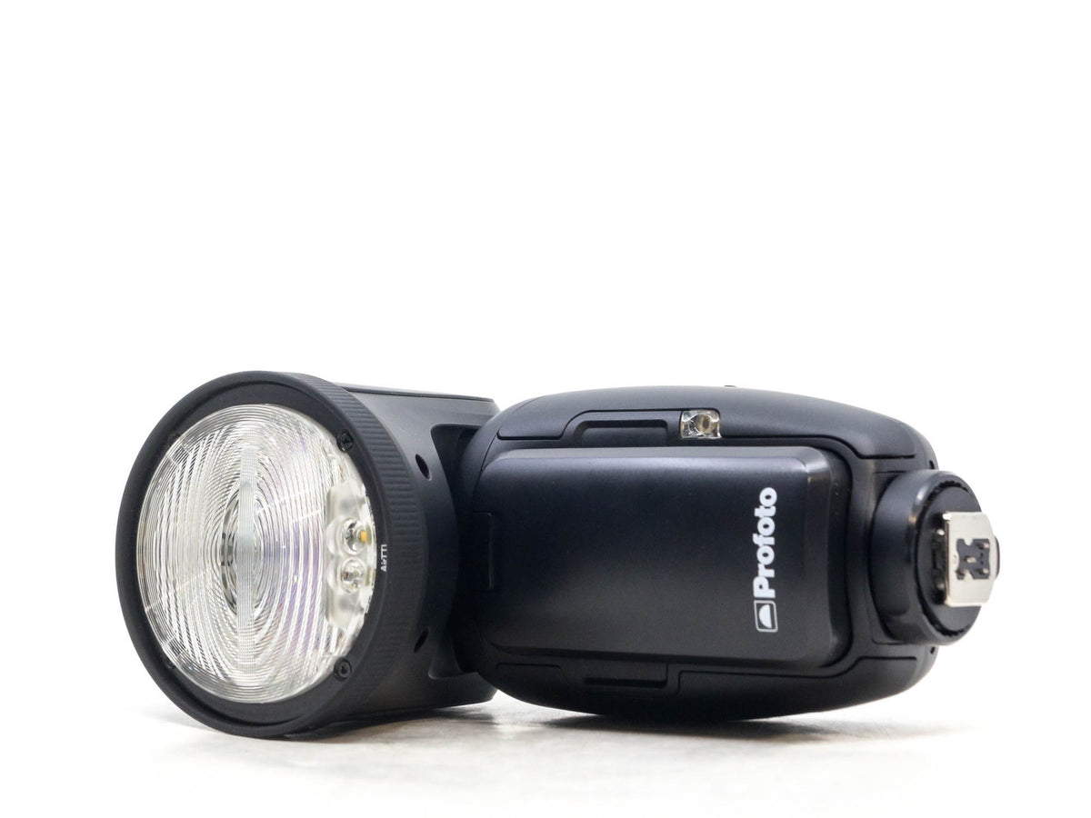 Profoto A10 AirTTL-N Studio Light Off-Camera Kit - Nikon Dedicated · image principale