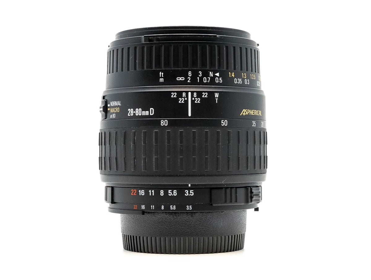 Sigma 28-80mm Aspherical f/3.5-5.6 Macro - Nikon Fit · image principale