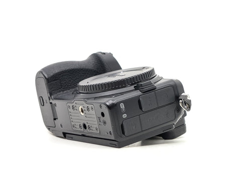Nikon Z5 - segunda mano - excelente estado - detalle 2 de 4 - SKU 3785935 - Camera Market