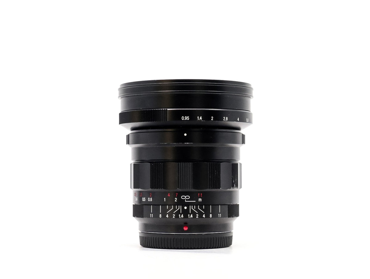 Voigtlander Nokton 10.5mm f/0.95 - Micro Four Thirds Fit · Hauptbild