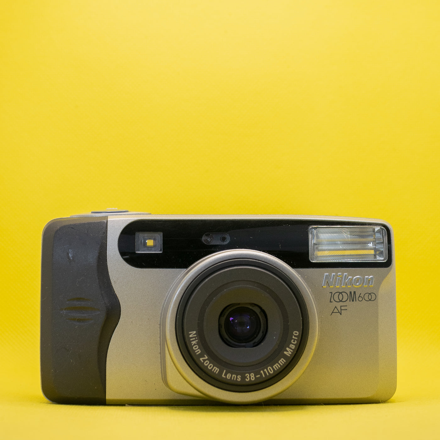 Nikon Zoom 300AF - 35mm Filmkamera · main image