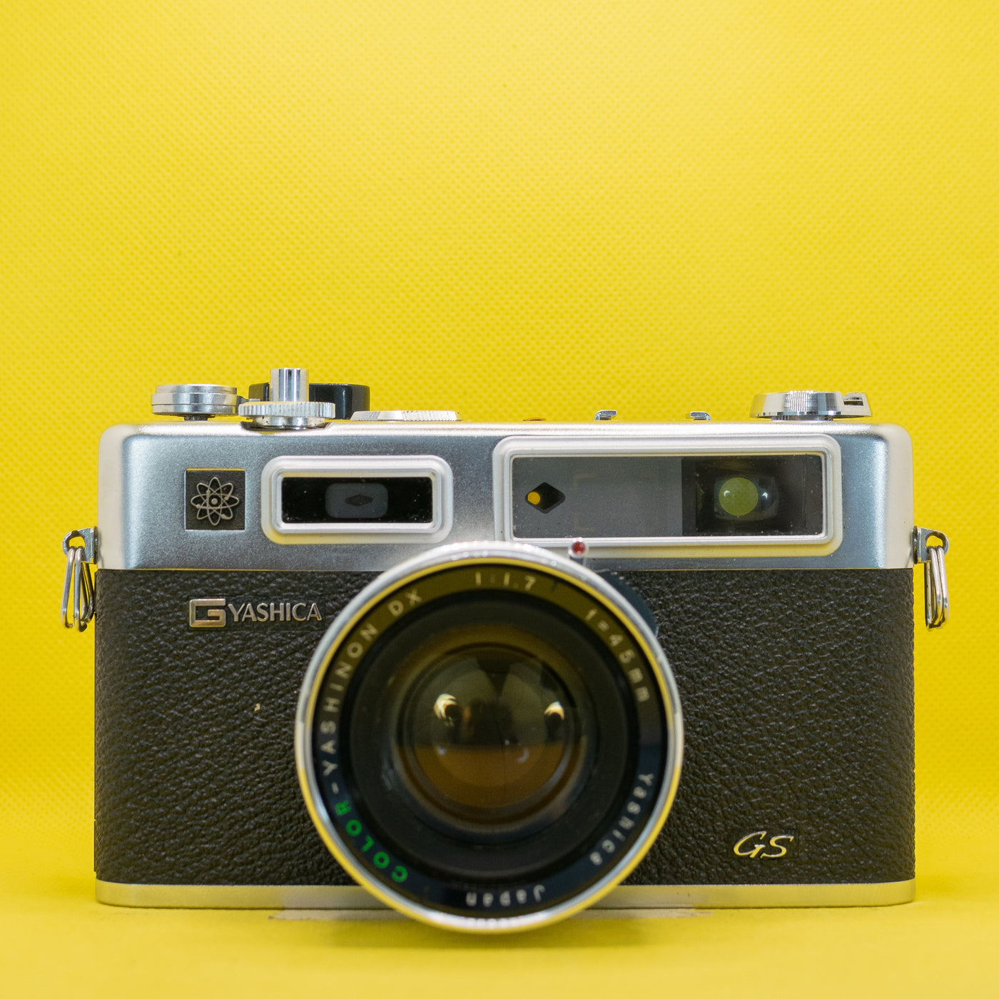 Yashica Electro 35 GS avec Yashinon DX F 1.7 · image principale
